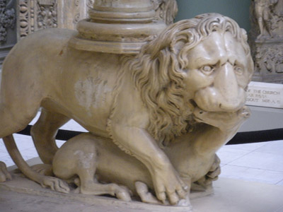 lion pillar